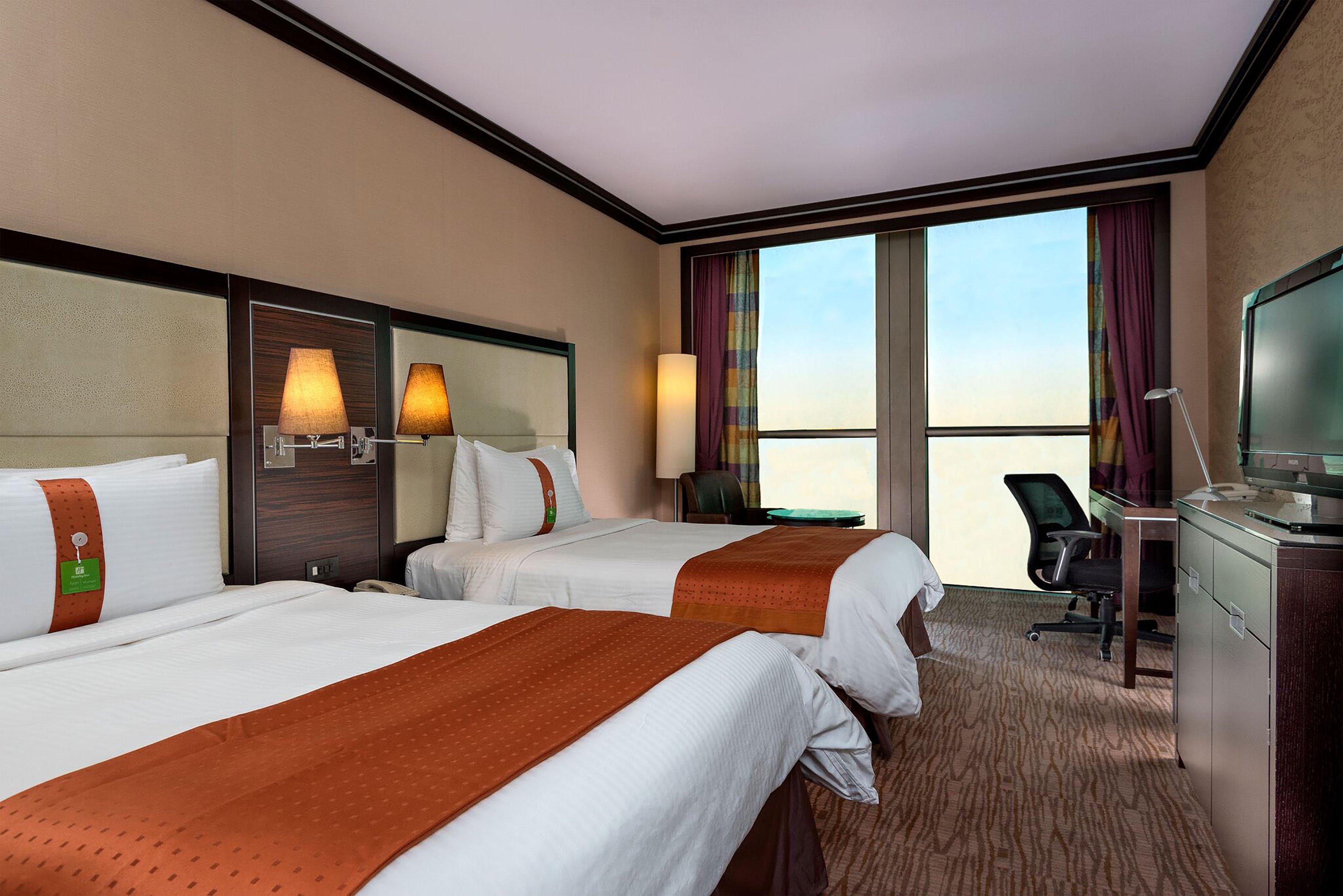 Holiday Inn Kuwait Al Thuraya City, an IHG Hotel Kuwait City Bagian luar foto