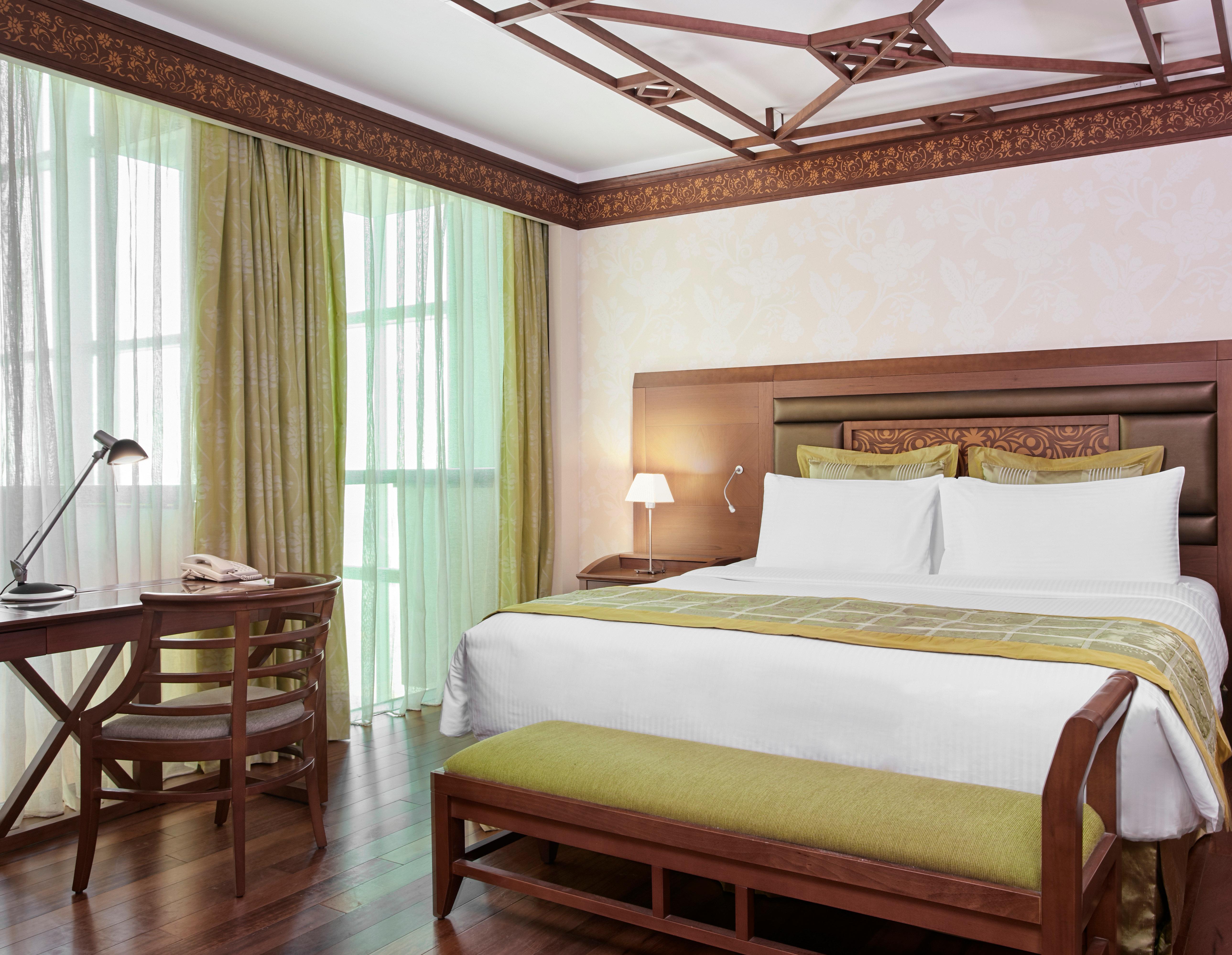 Holiday Inn Kuwait Al Thuraya City, an IHG Hotel Kuwait City Bagian luar foto