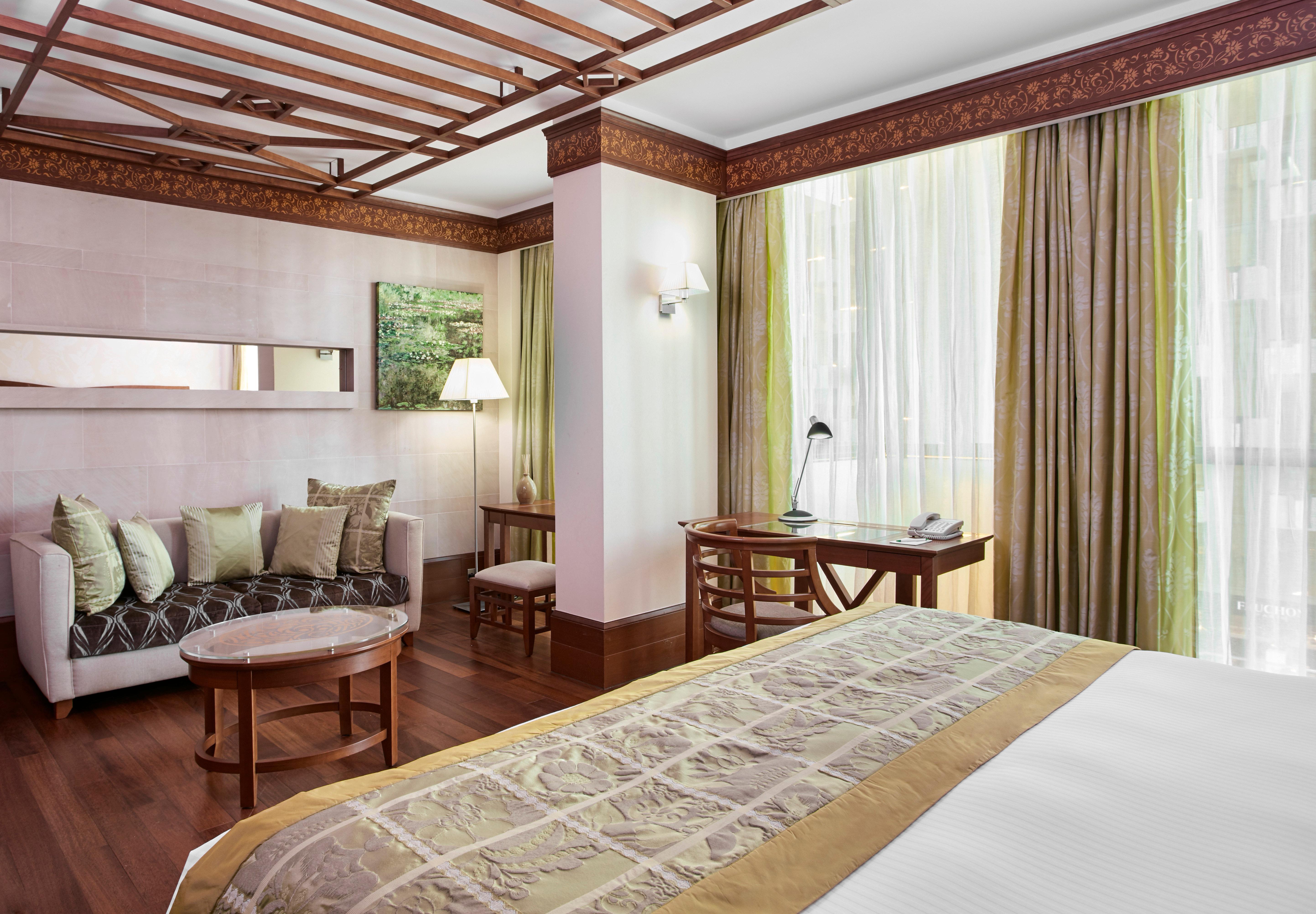 Holiday Inn Kuwait Al Thuraya City, an IHG Hotel Kuwait City Bagian luar foto