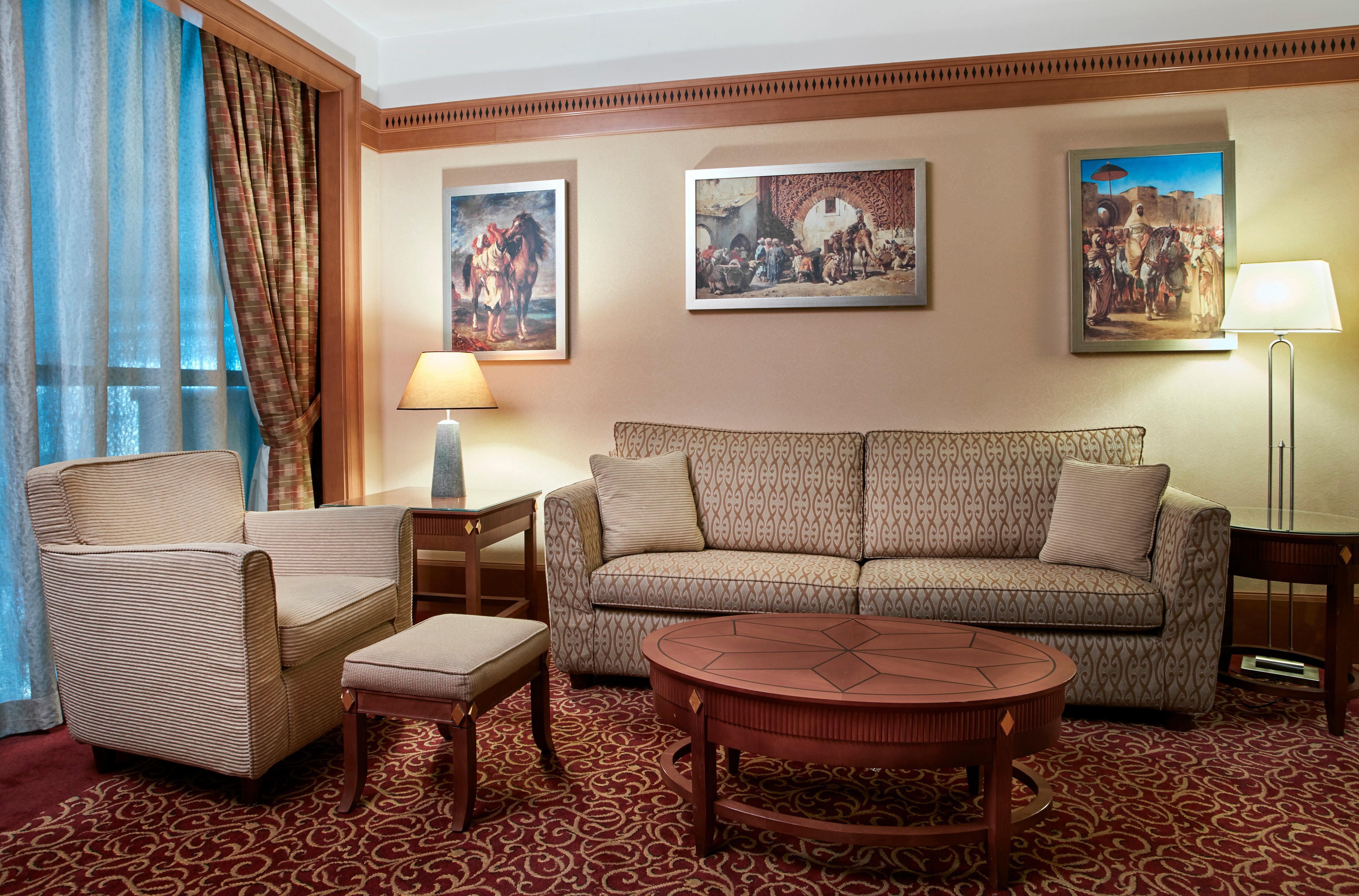 Holiday Inn Kuwait Al Thuraya City, an IHG Hotel Kuwait City Bagian luar foto
