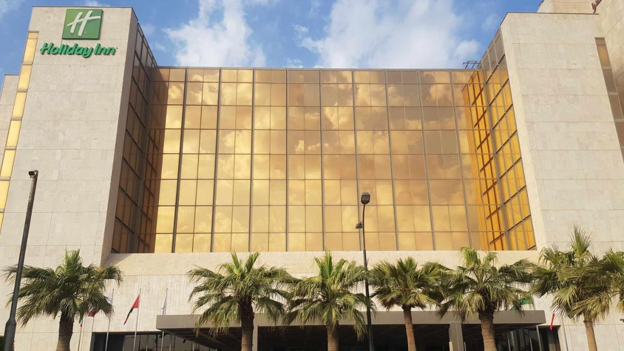 Holiday Inn Kuwait Al Thuraya City, an IHG Hotel Kuwait City Bagian luar foto