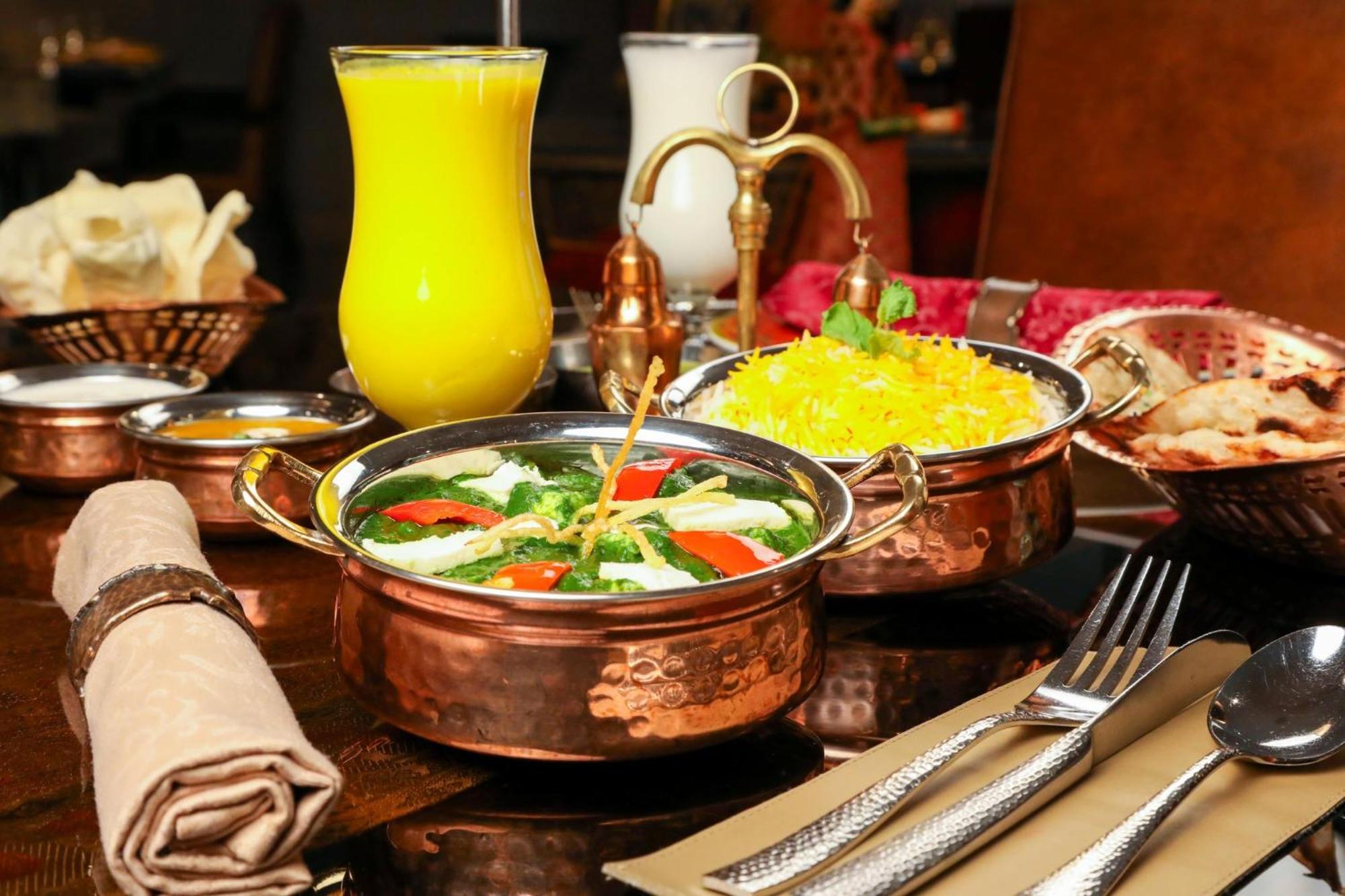 Holiday Inn Kuwait Al Thuraya City, an IHG Hotel Kuwait City Bagian luar foto