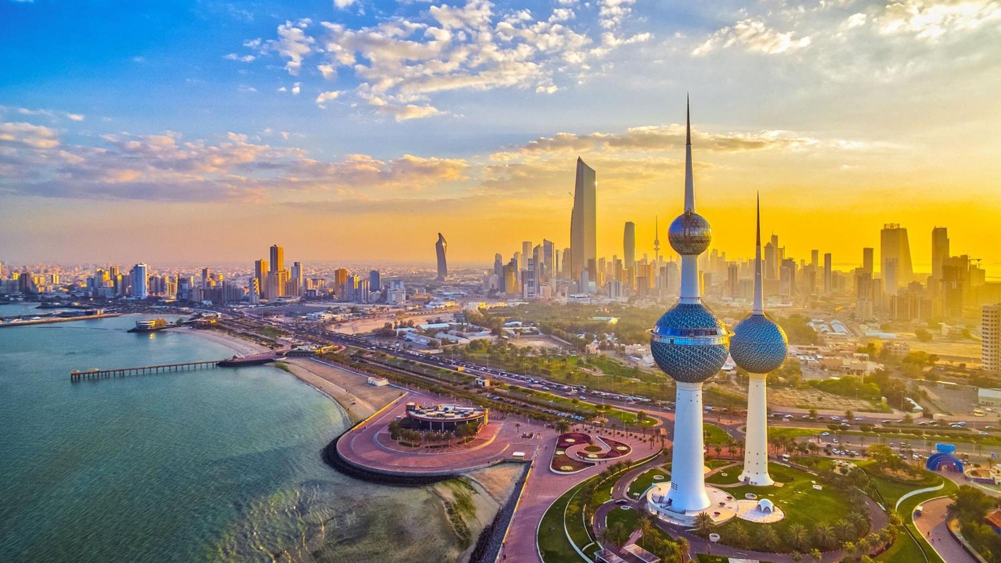 Holiday Inn Kuwait Al Thuraya City, an IHG Hotel Kuwait City Bagian luar foto