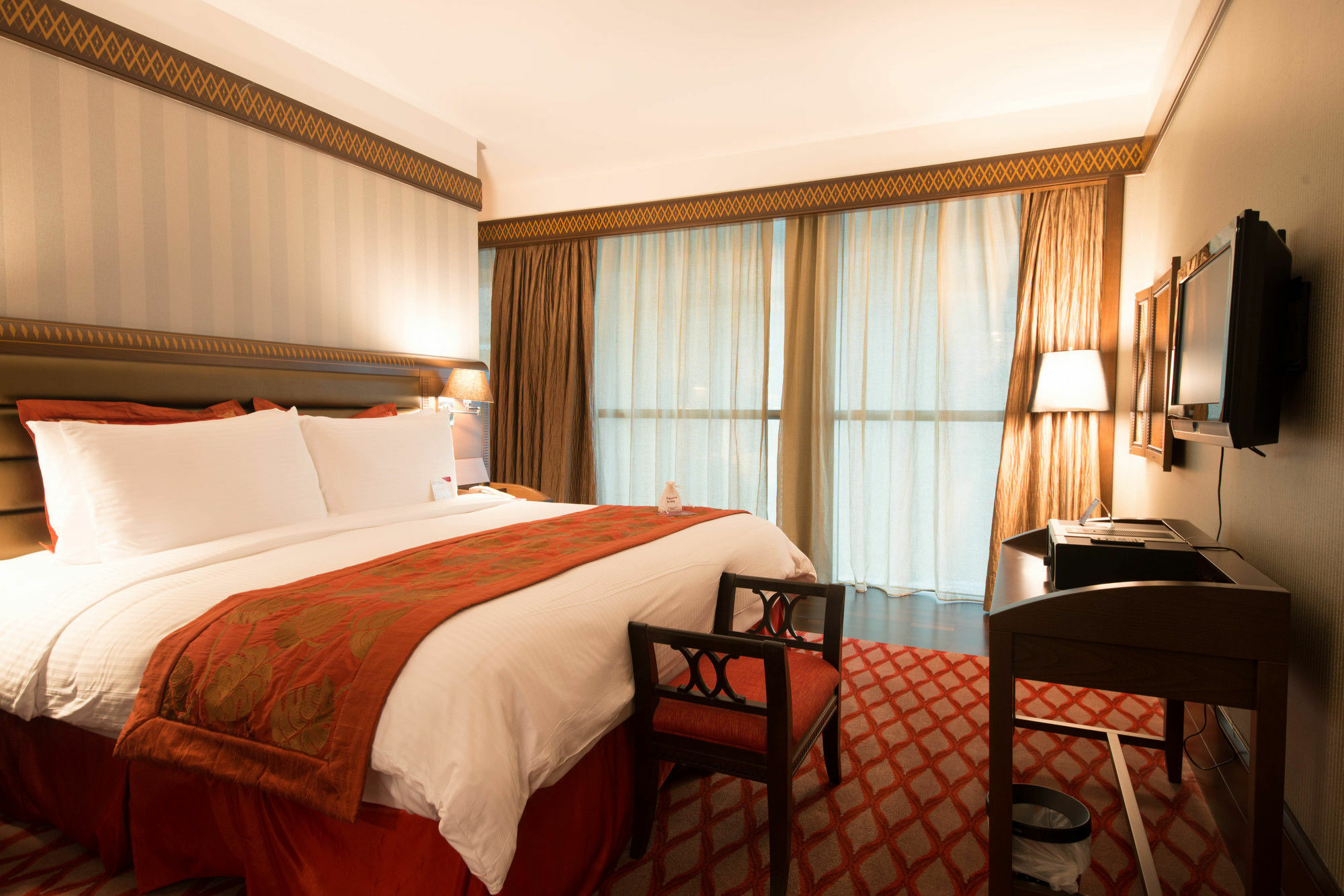 Holiday Inn Kuwait Al Thuraya City, an IHG Hotel Kuwait City Bagian luar foto